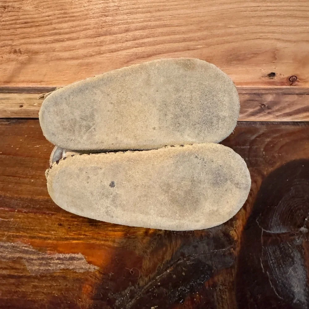 Infants Minnetonka Back Flap Bootie